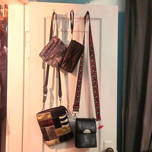 Bundle 2 crossbody 2 clutch